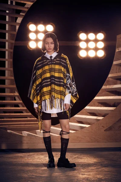 Look 7